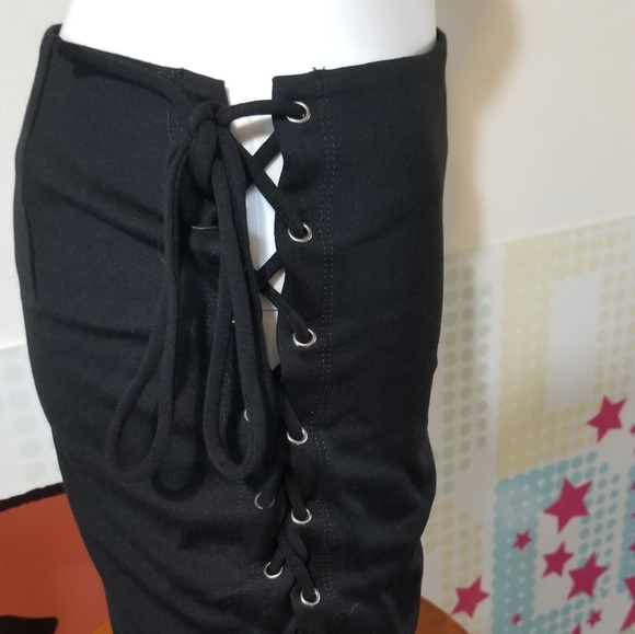 Awesome Side Tie Mini Skirt - Picture 6 of 6